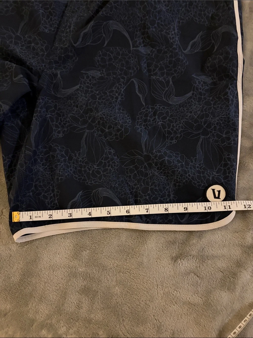 Vuori Navy Floral-Print Swim Cruise Board Shorts 7” with White Trim